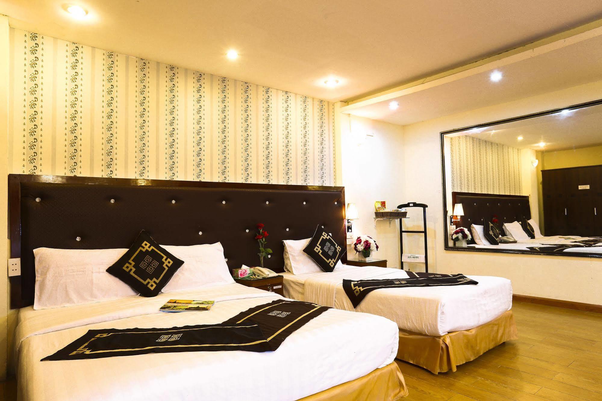 A25 Hotel - 46 Chau Long Hanoi Exteriör bild