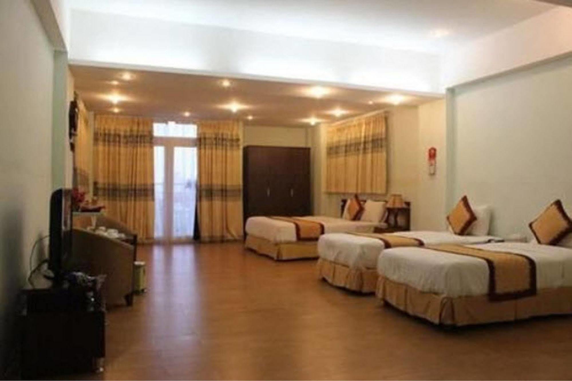 A25 Hotel - 46 Chau Long Hanoi Exteriör bild